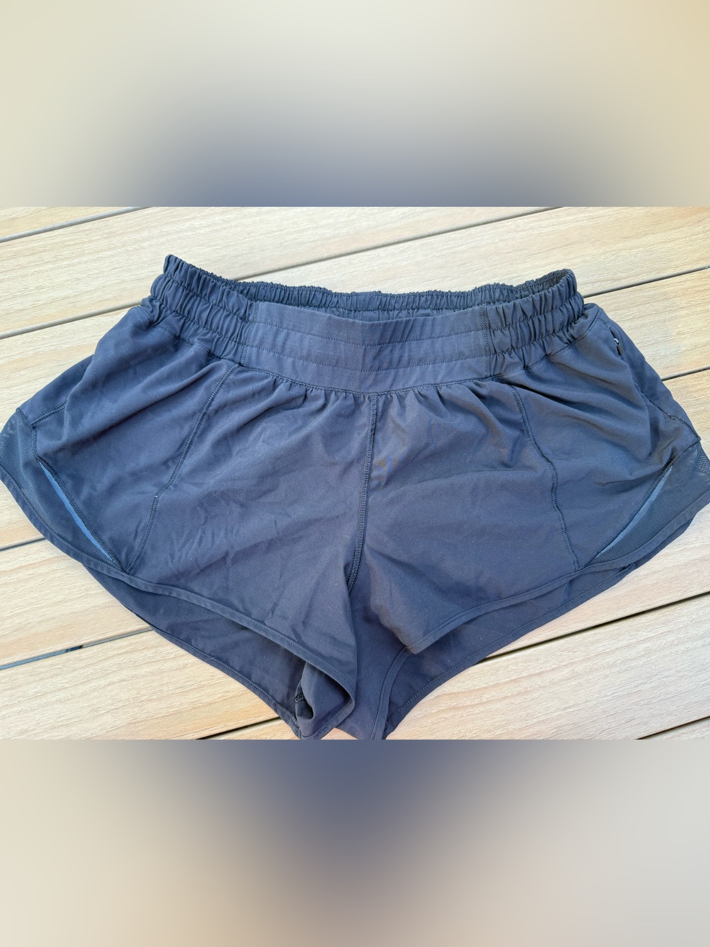Lululemon Hotty Hot Shorts- lined size 8, black